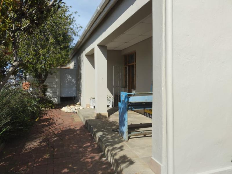 3 Bedroom Property for Sale in Maitland Western Cape
